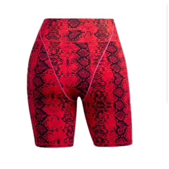🚨RARE🚨 Ivy Park Plus Size Snake Print Bike
Shorts - Picture 2 of 6